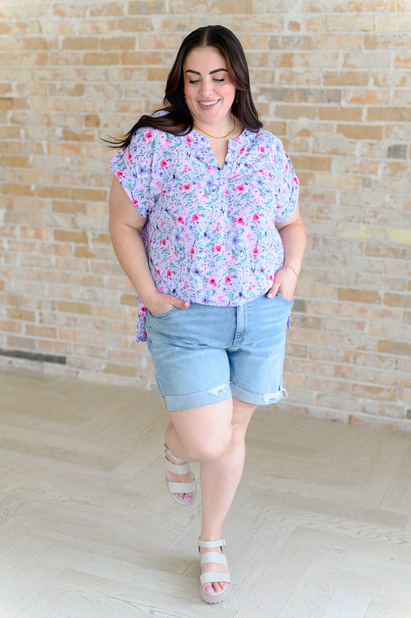 Lizzy Cap Sleeve Top in Muted Lavender and Pink Floral